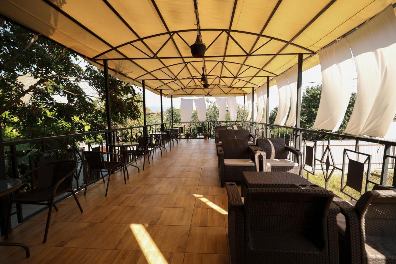 Hotel Capri Sukhumi Eksteriør bilde