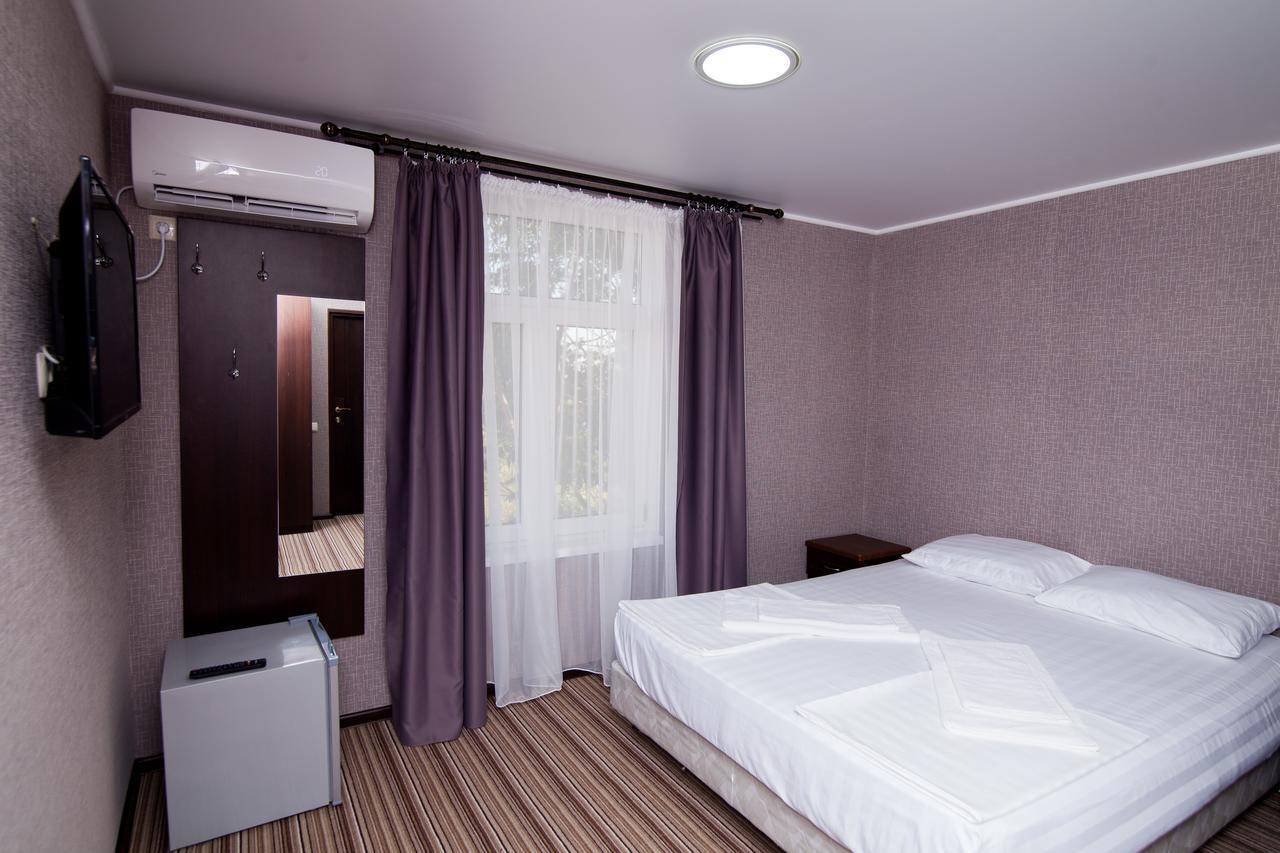 Hotel Capri Sukhumi Eksteriør bilde