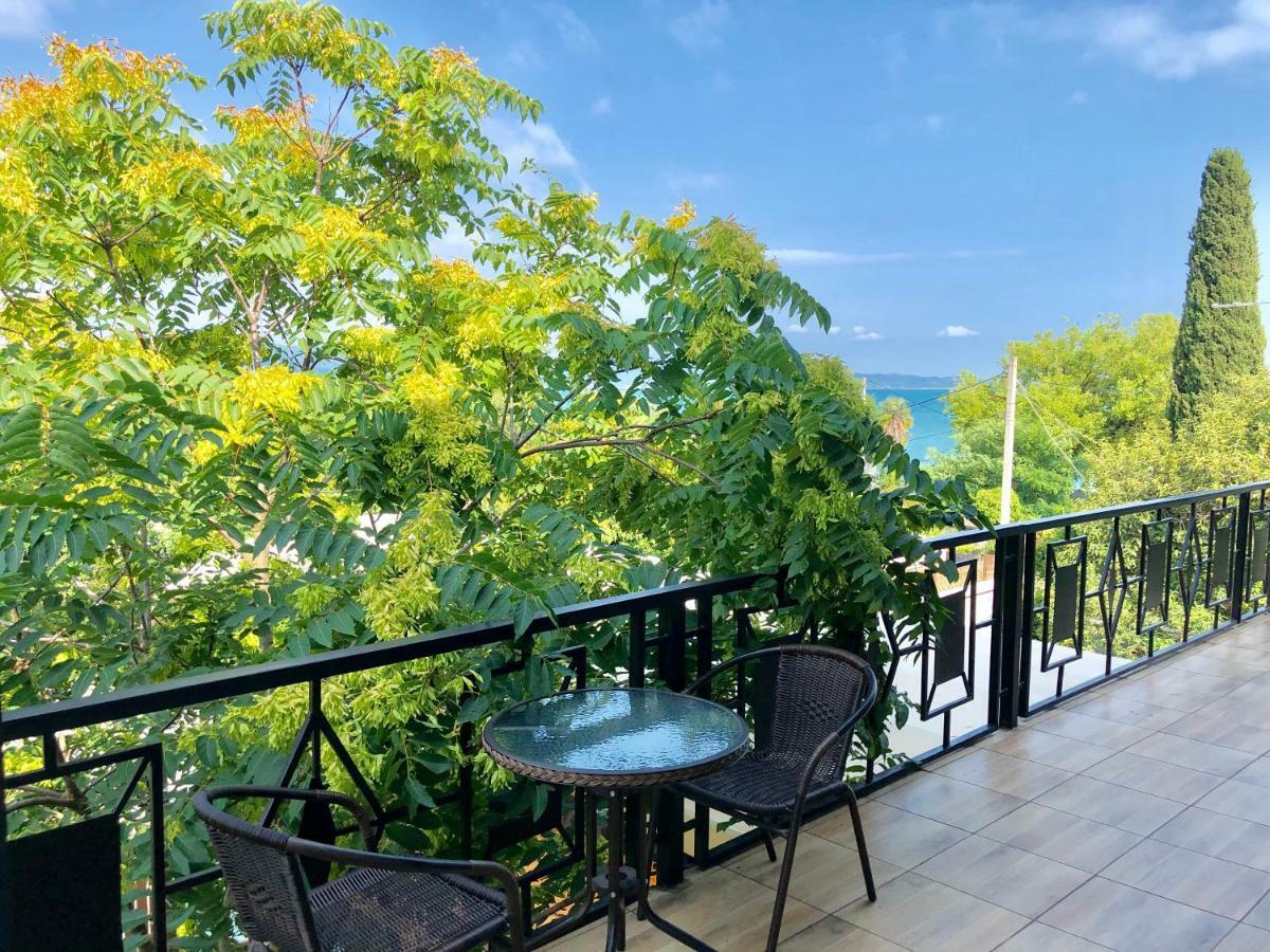Hotel Capri Sukhumi Eksteriør bilde