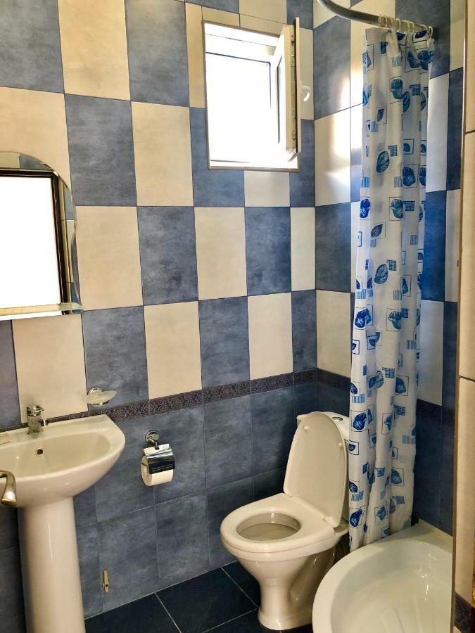 Hotel Capri Sukhumi Eksteriør bilde